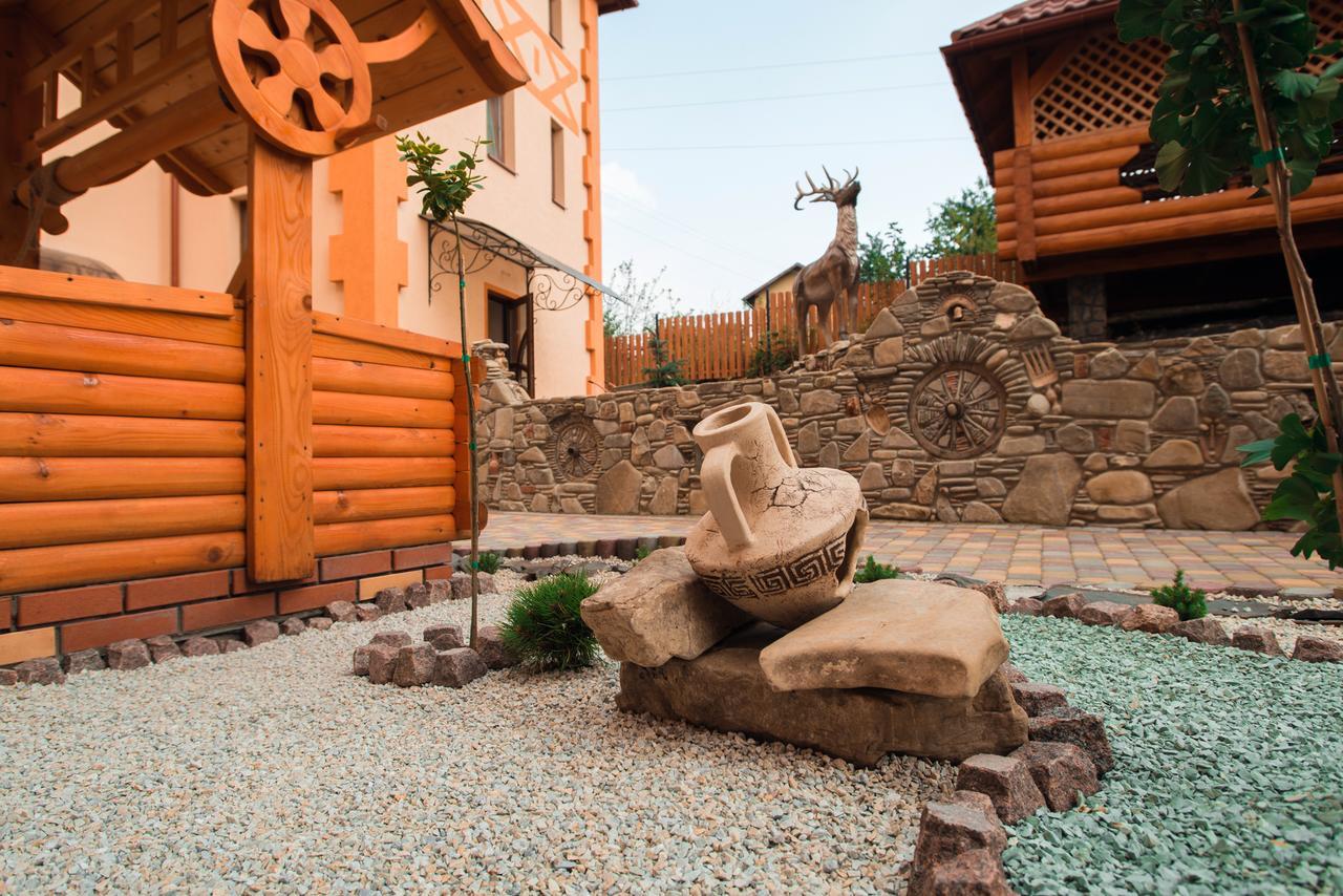 Dayarta Hotel Skhidnytsia Exterior photo