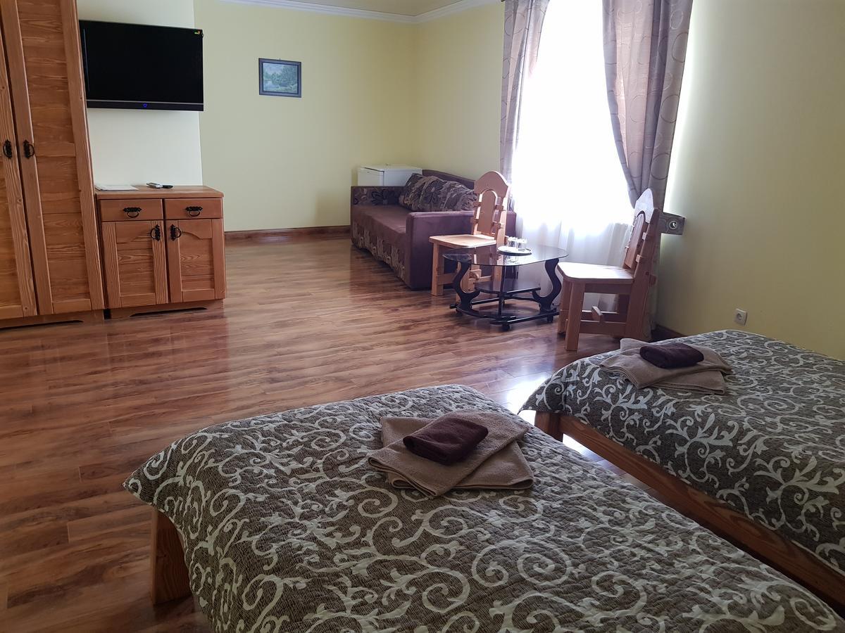 Dayarta Hotel Skhidnytsia Exterior photo