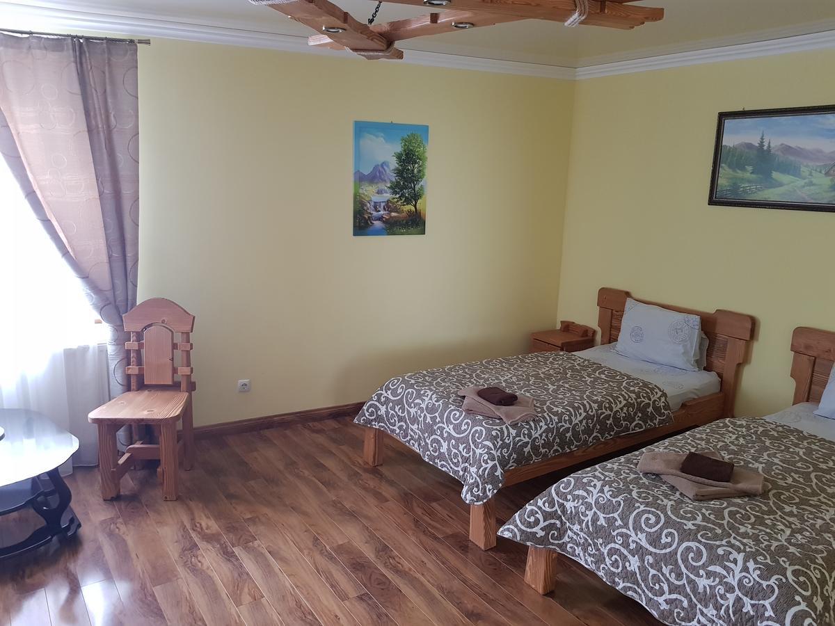 Dayarta Hotel Skhidnytsia Exterior photo