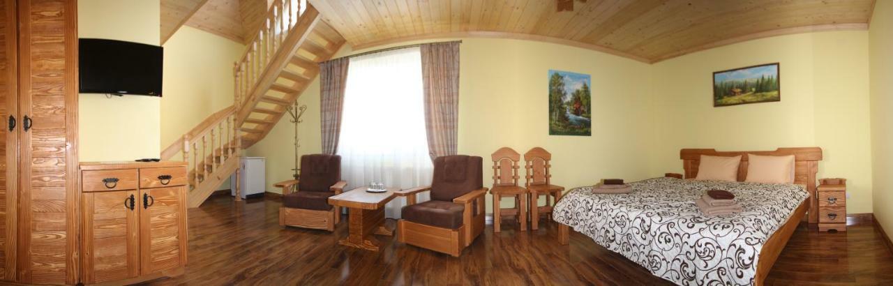 Dayarta Hotel Skhidnytsia Exterior photo