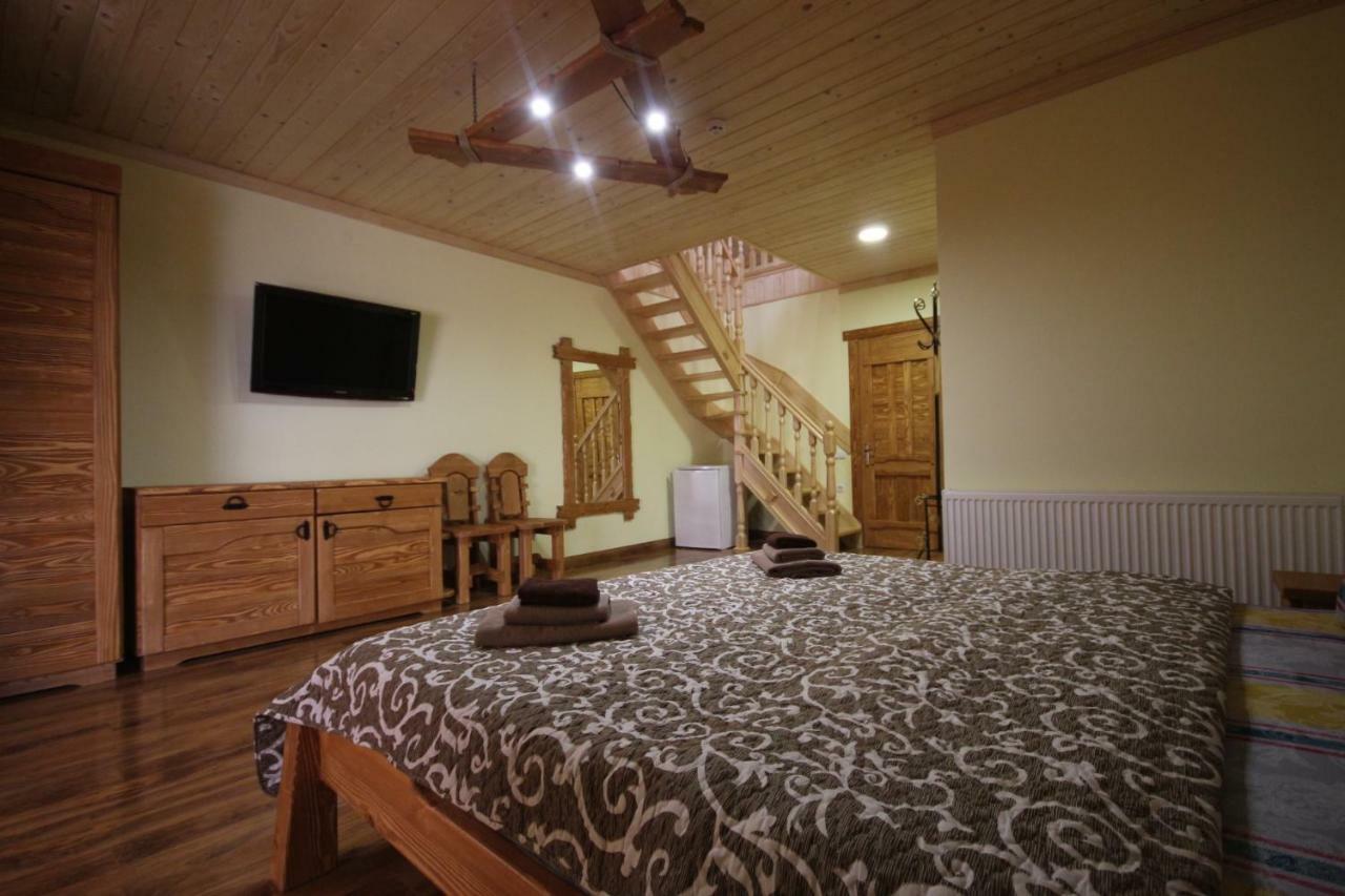 Dayarta Hotel Skhidnytsia Exterior photo