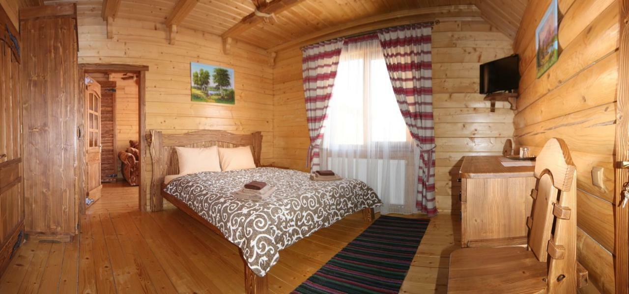 Dayarta Hotel Skhidnytsia Exterior photo
