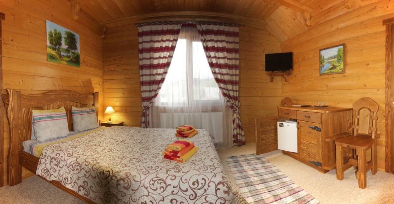 Dayarta Hotel Skhidnytsia Exterior photo